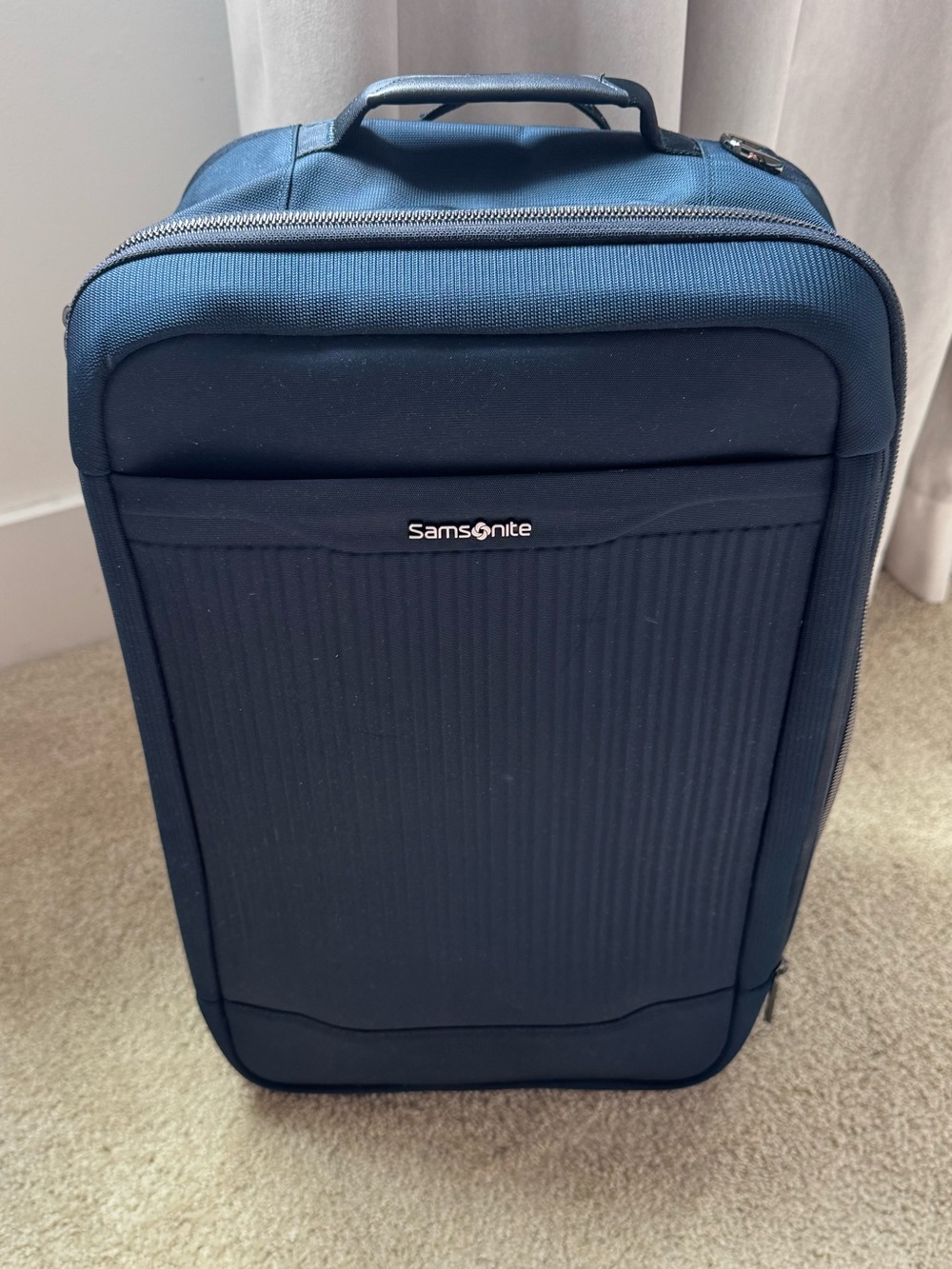 Samsonite Silhouette 18 Travel Backpack | Navy